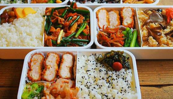 Giao đồ ăn tận nhà